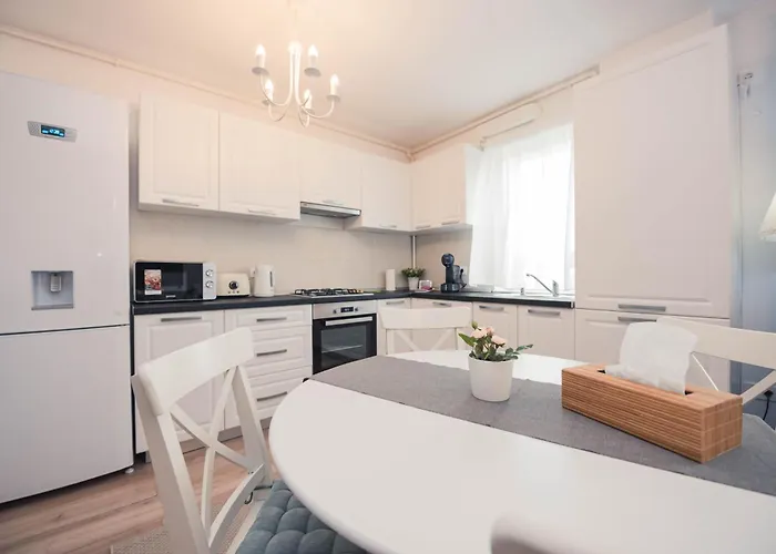 White Mood Aparthotel 3*